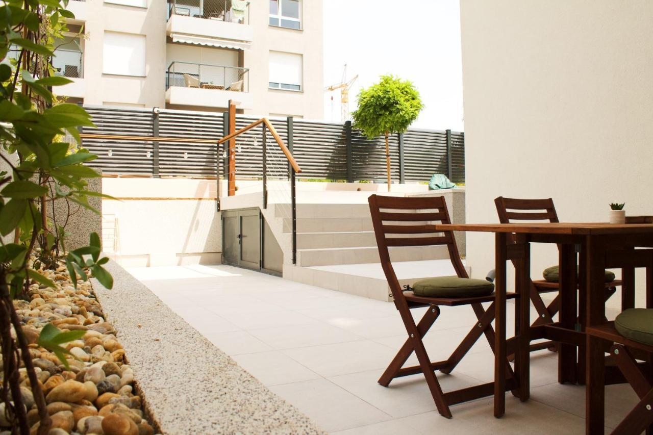Cozy Seaside Apartment With Pool & Terrace Split Zewnętrze zdjęcie
